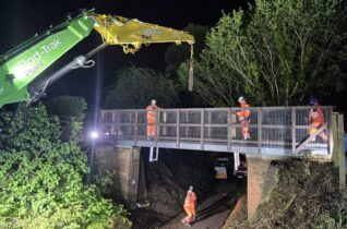 Overnight Pedestrian Footbridge Installation in Pewsey